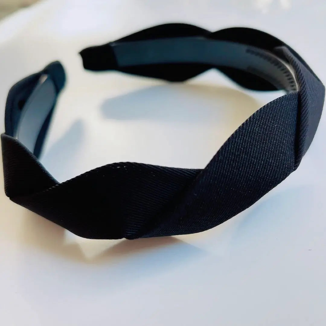 Headband Hairband Women's Simple Twist Design Black