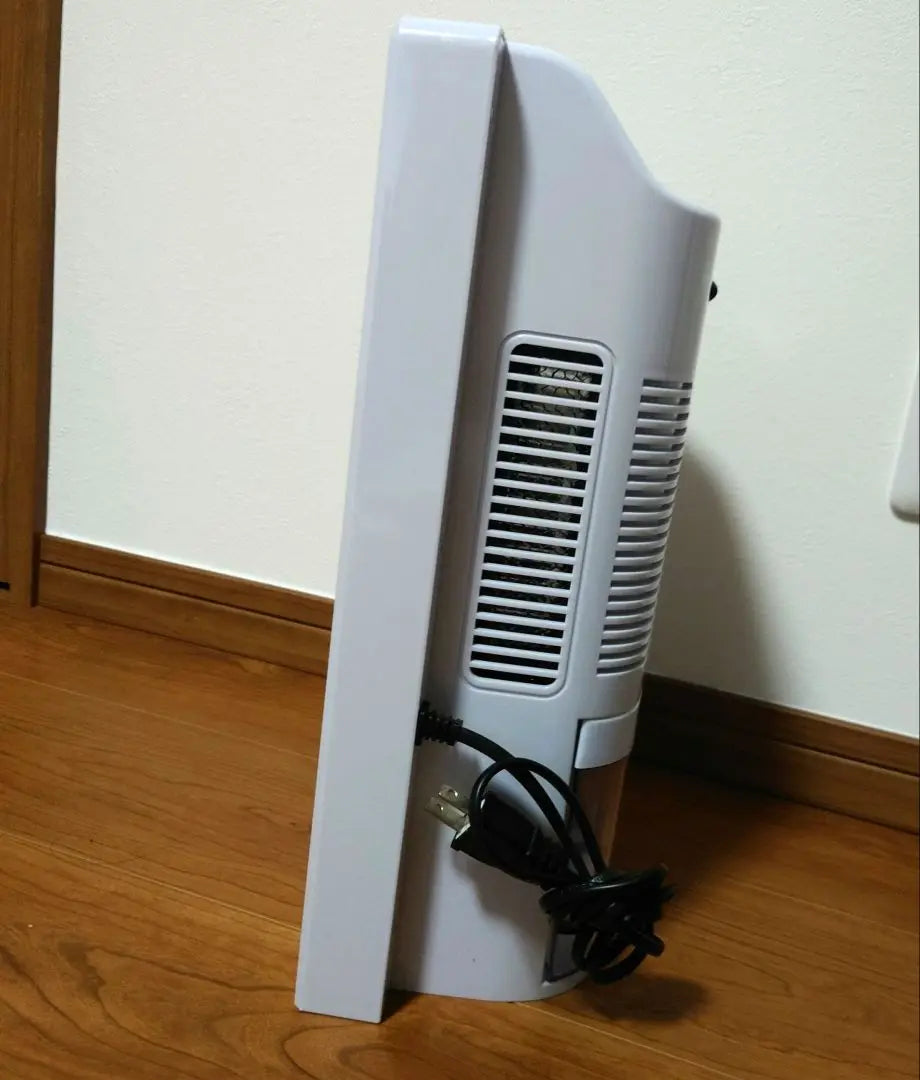 [Good condition✨️] Dehumidifier, quiet, eco, mold prevention, indoor drying, clothes dryer, condensation prevention