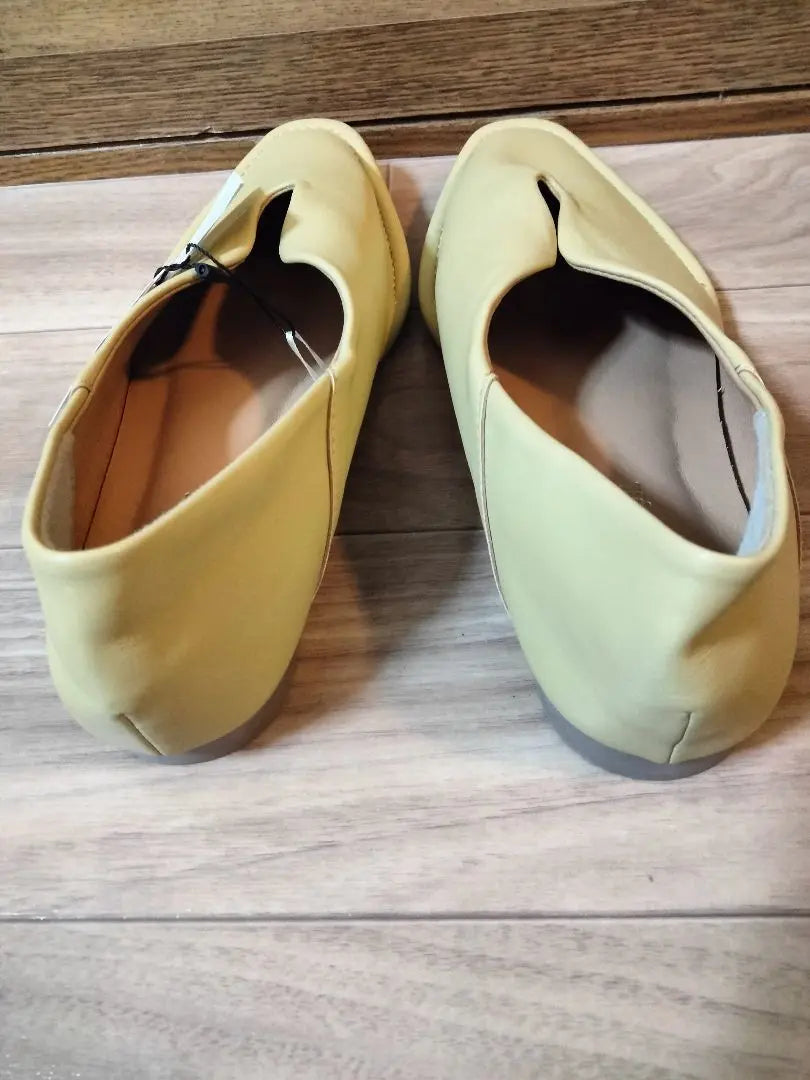 [78] Shoallaloo pumps yellow 23.5cm