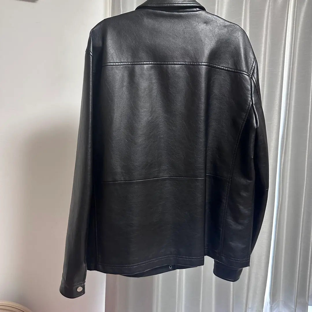 [ZARA] Chaqueta de piel para hombre ZARA