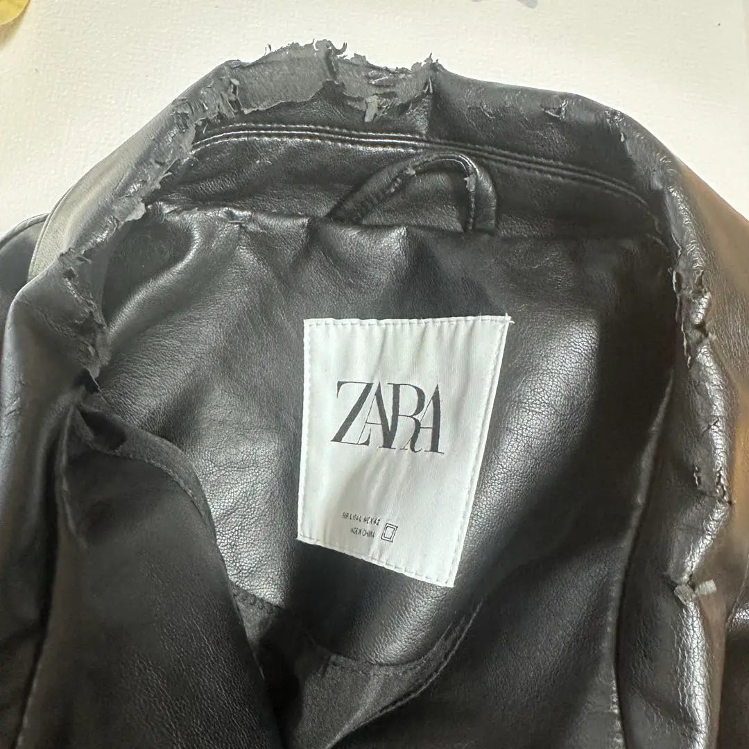 [ZARA] Chaqueta de piel para hombre ZARA