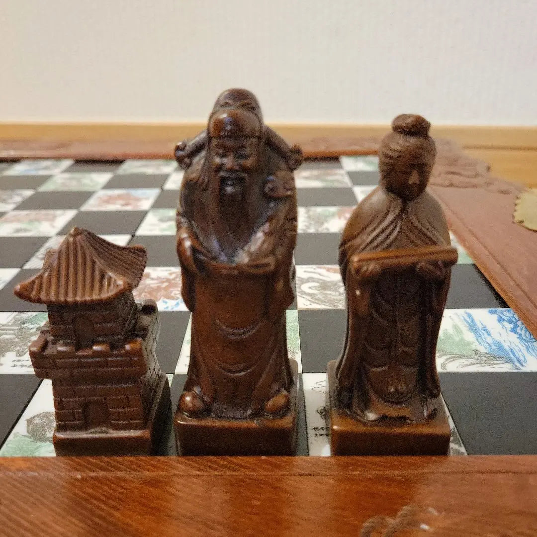 Chess set Terracotta Warrior Antique Chess Figurine Retro style Wooden tableboard | チェスセット　兵馬俑アンティーク チェス 置物 レトロ調 木製テーブルボード