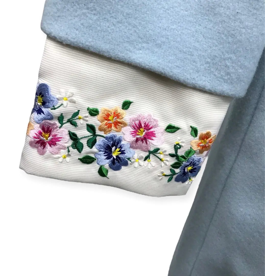 New Traditional Crafts Horizontal Embroidery 3-way High-quality Stainless Melton Wool Coat Light Blue One-of-a-kind Rare Flower