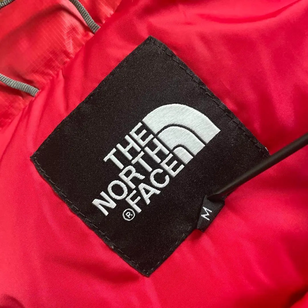 Chaqueta de plumón de color rojo Nuptsy de 700 cuins para mujer de North Face