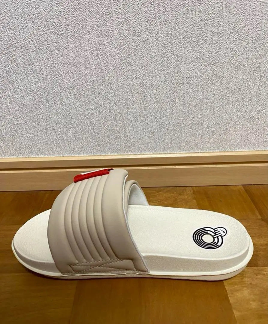 23cm Nike Off-coat Sandals Adjustable Velcro Benassi Beige | 23cmナイキ　オフコートサンダル　アジャスト　ベルクロ　ベナッシ　ベージュ