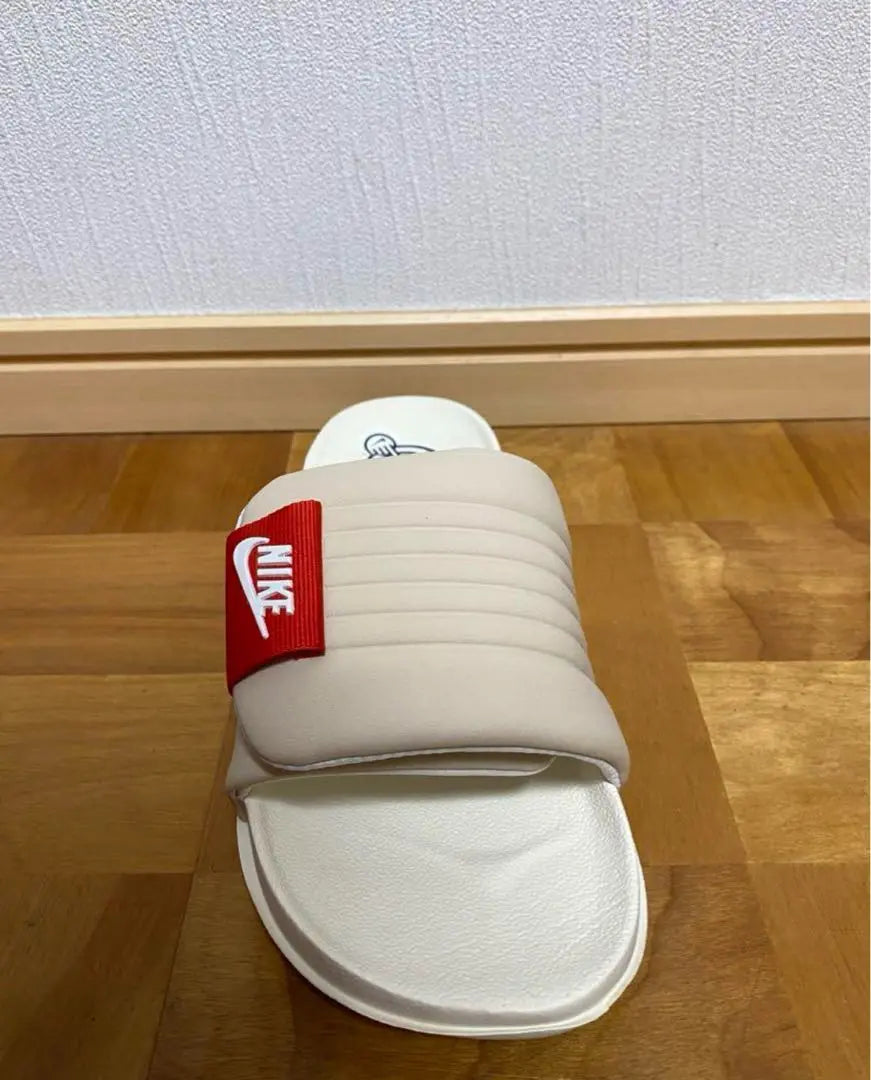 23cm Nike Off-coat Sandals Adjustable Velcro Benassi Beige | 23cmナイキ　オフコートサンダル　アジャスト　ベルクロ　ベナッシ　ベージュ