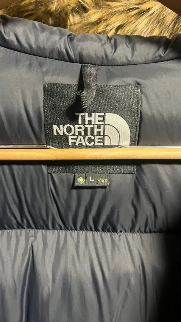 [Price reduction available] THE NORTH FACE Mountain Down Coat GORE-TEX