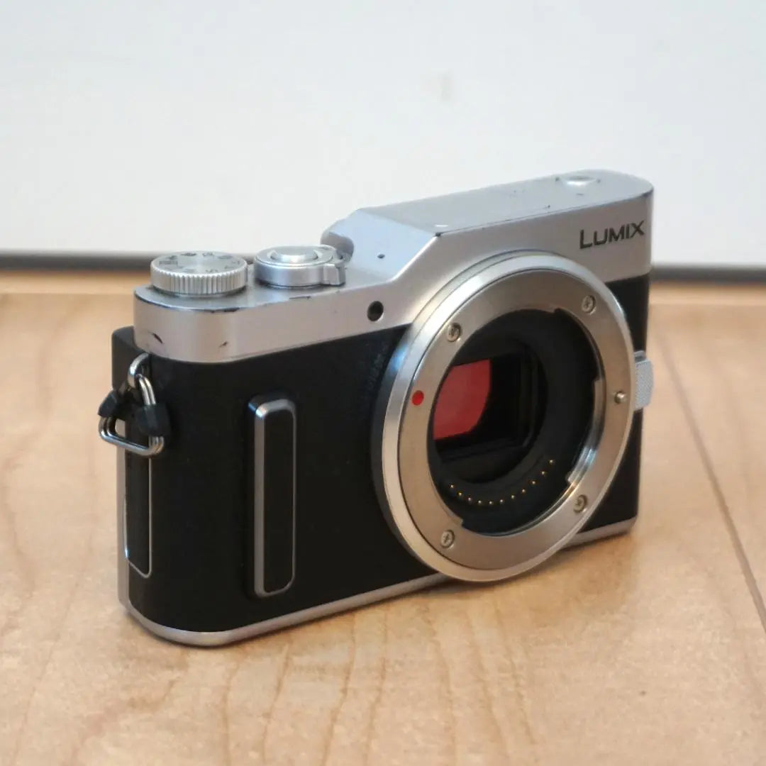 Panasonic DC-GF10 Silver