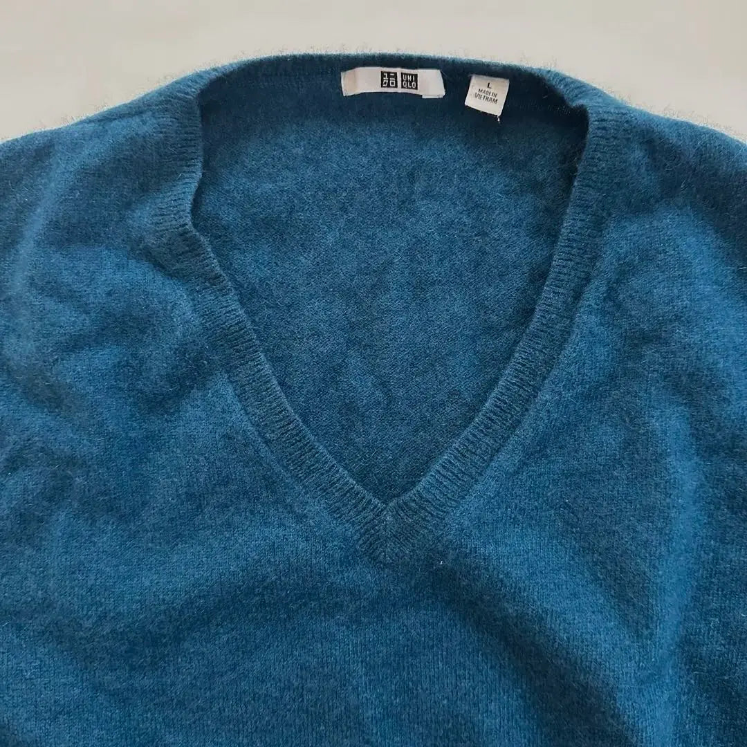 Winter final sale Uniqlo sweater 100% cashmere V-neck turquoise blue