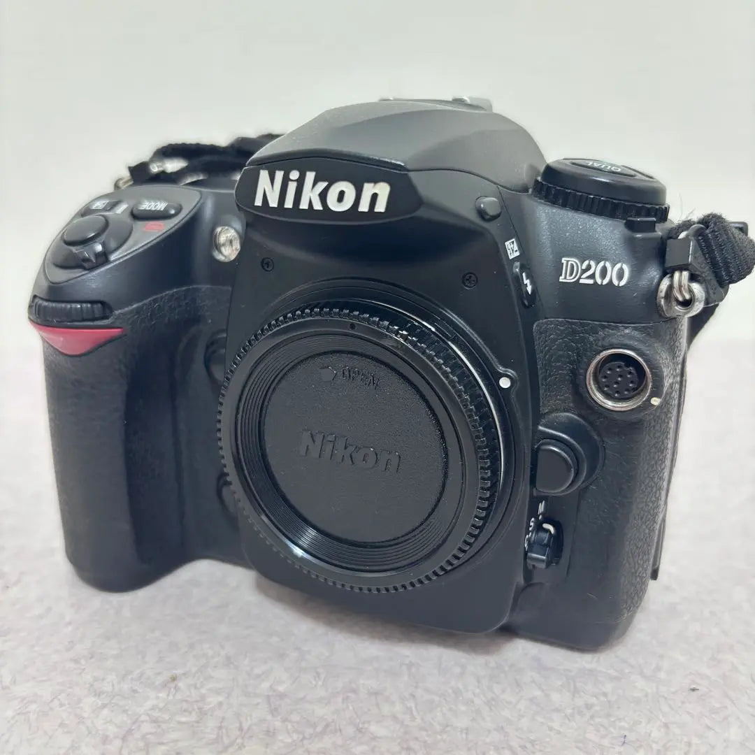 ■[Good condition] Nikon D200 SLR body only