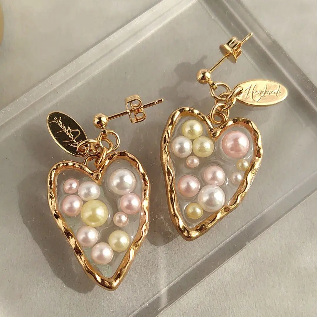 NO.142 Handmade Earrings Heart and Pearl Resin Swinging Earrings