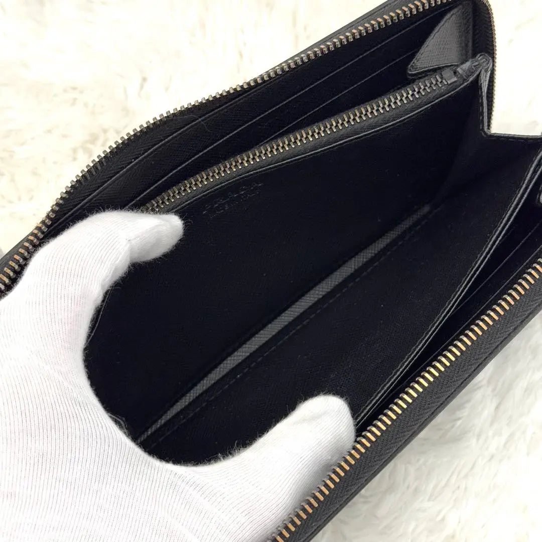 Beautiful condition ✨PRADA Prada Zip Around Saffiano Wallet with built-in IC chip