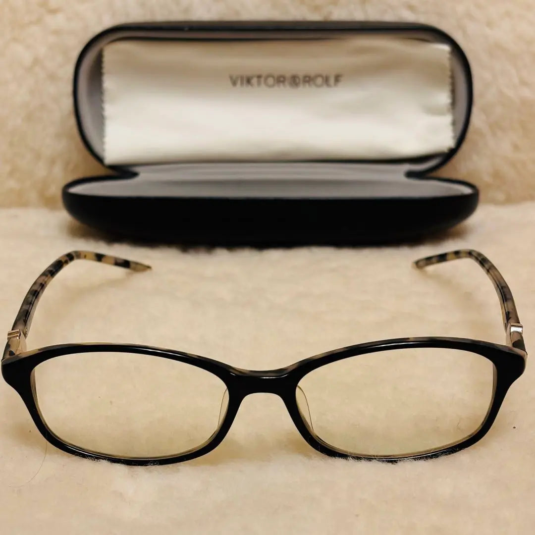 Beautiful condition VIKTOR & ROLF Victor Androlf Fashion Glasses Unisex