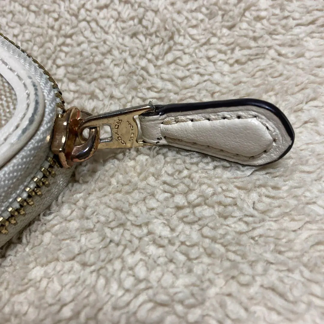 COACH Long Wallet Beige/White