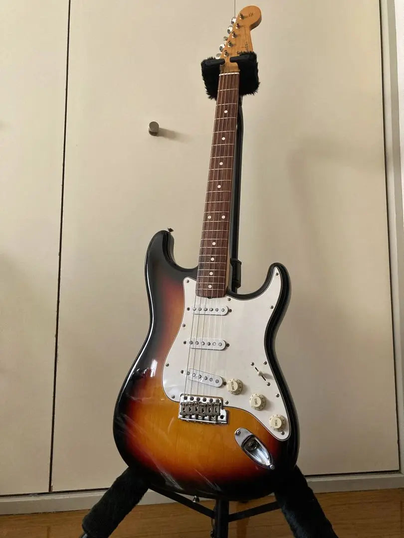 fender japan stratcaster stratcaster