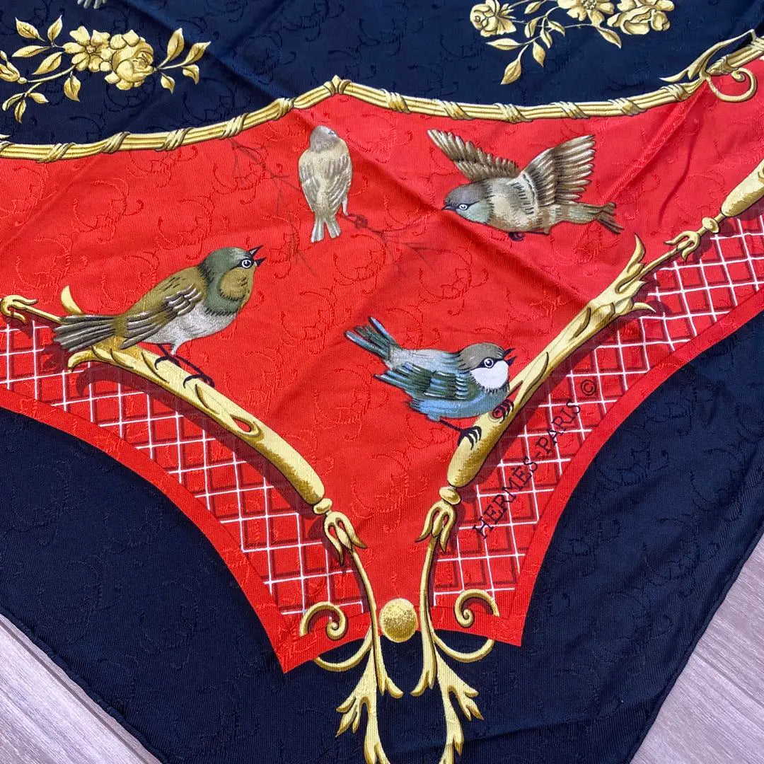 ◆Rare◎Vintage HERMES / Hermes scarf sparrow bird