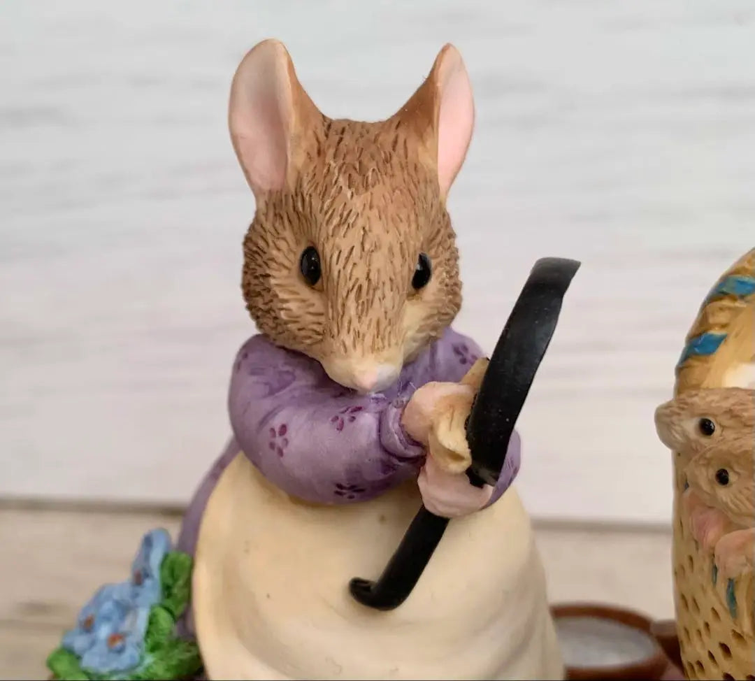 Figura de pañuelo y bebé Figura del centenario de Peter Rabbit