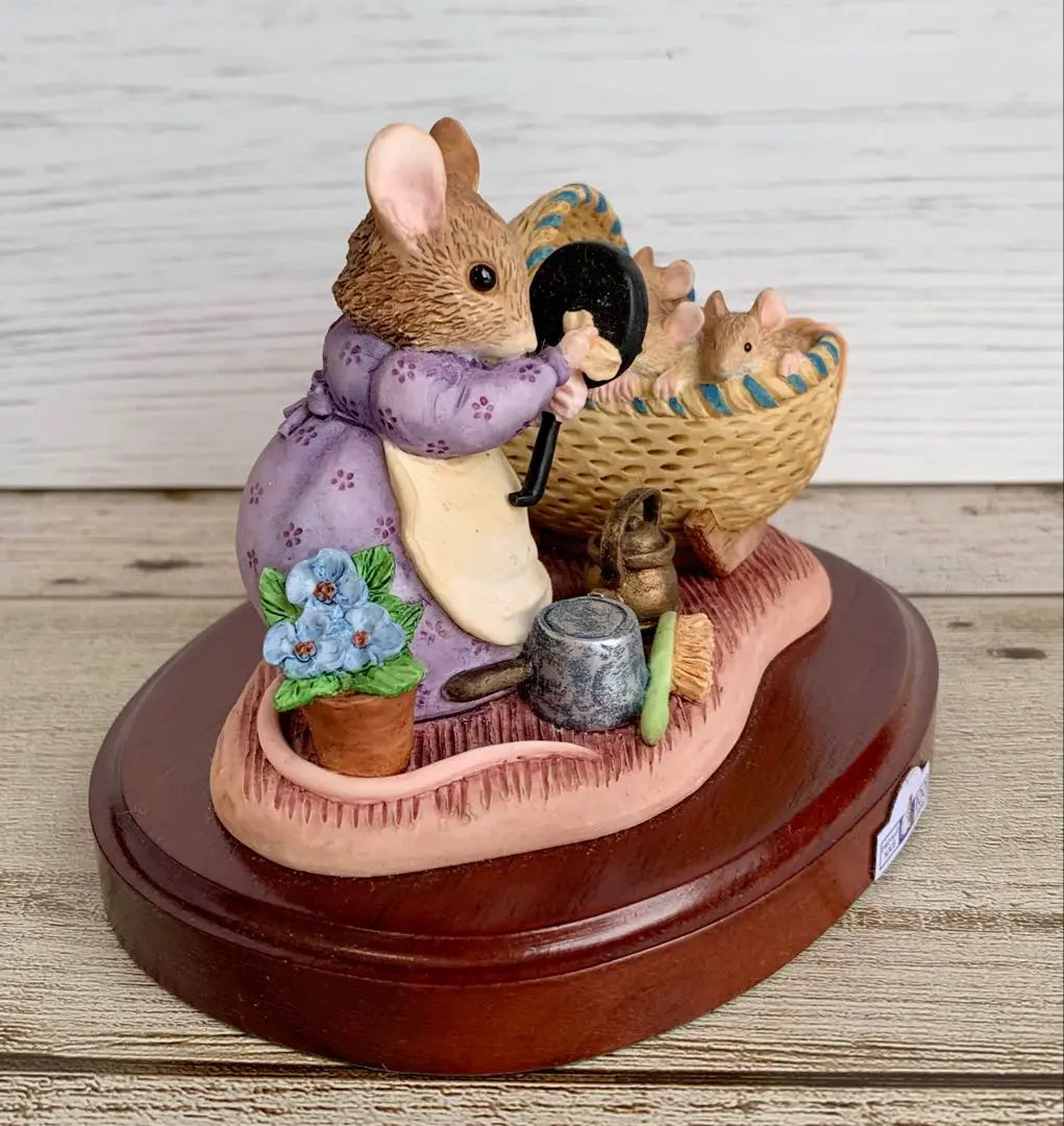 Figura de pañuelo y bebé Figura del centenario de Peter Rabbit