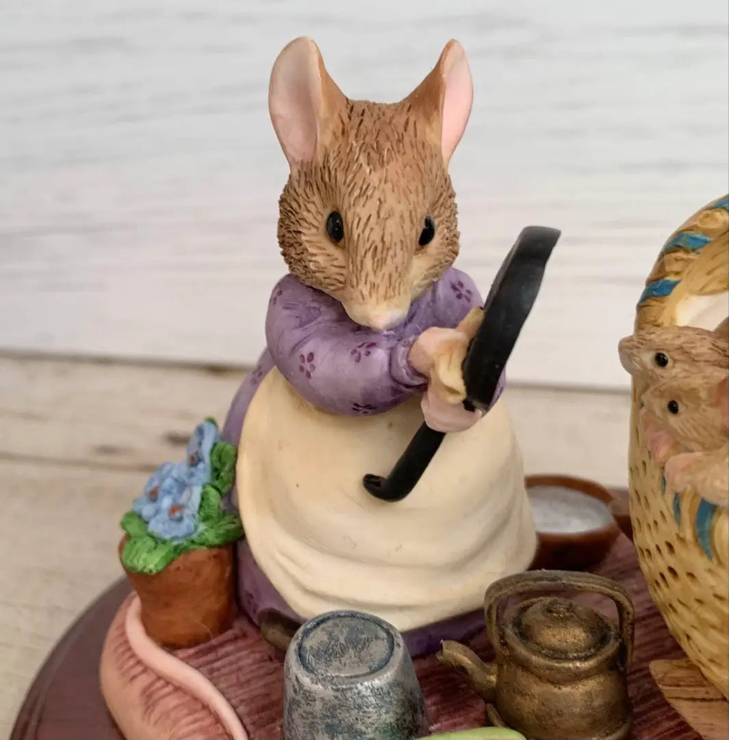 Figura de pañuelo y bebé Figura del centenario de Peter Rabbit