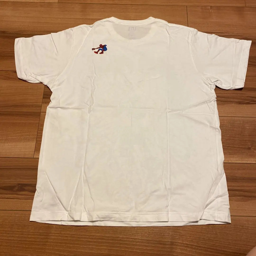 Camiseta UNIQLO UT de colaboración Venom, blanca, talla XL