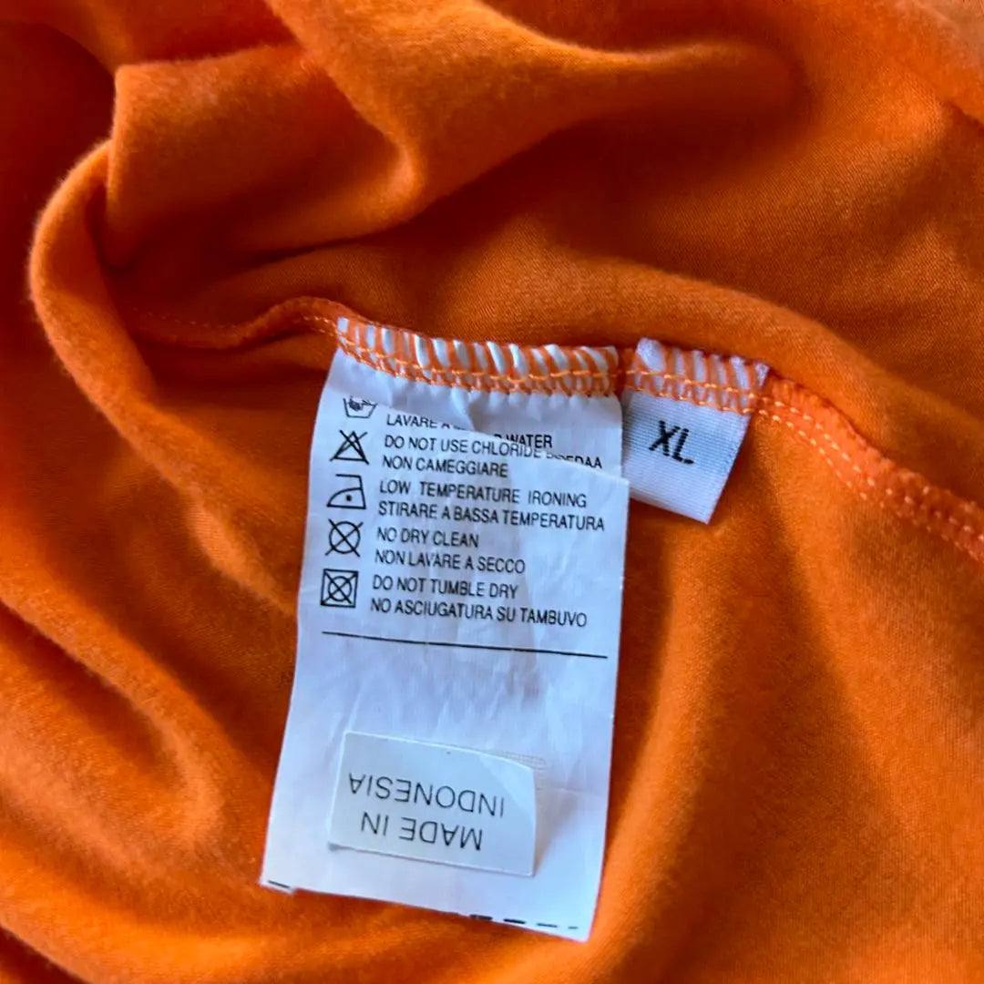 [New tag included] Club Med Sexy Sequin T-shirt Orange