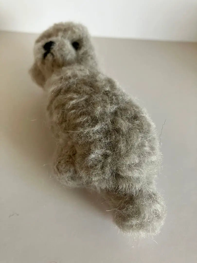 Wool Felt Toy Poodle Silver Bruch | 羊毛フェルト　トイプードル シルバー　ブローチ