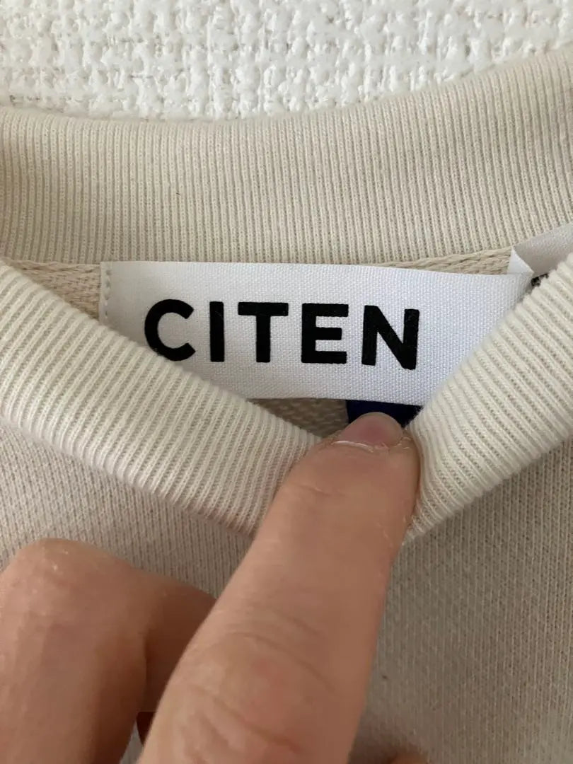 [Unused] CITEN FUTURE logo sweatshirt, ivory, white