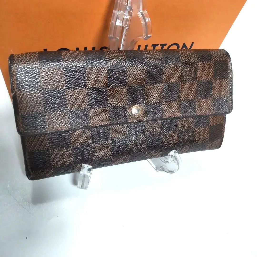 Beautiful condition Louis Vuitton Damier Portefeuille Sarah Long Wallet 10 Card Holders