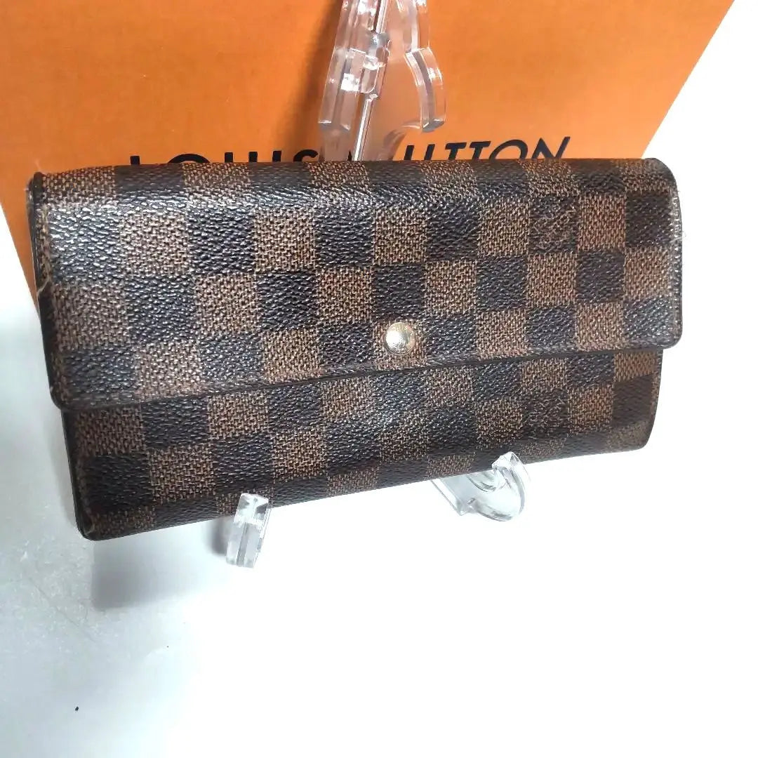 Beautiful condition Louis Vuitton Damier Portefeuille Sarah Long Wallet 10 Card Holders