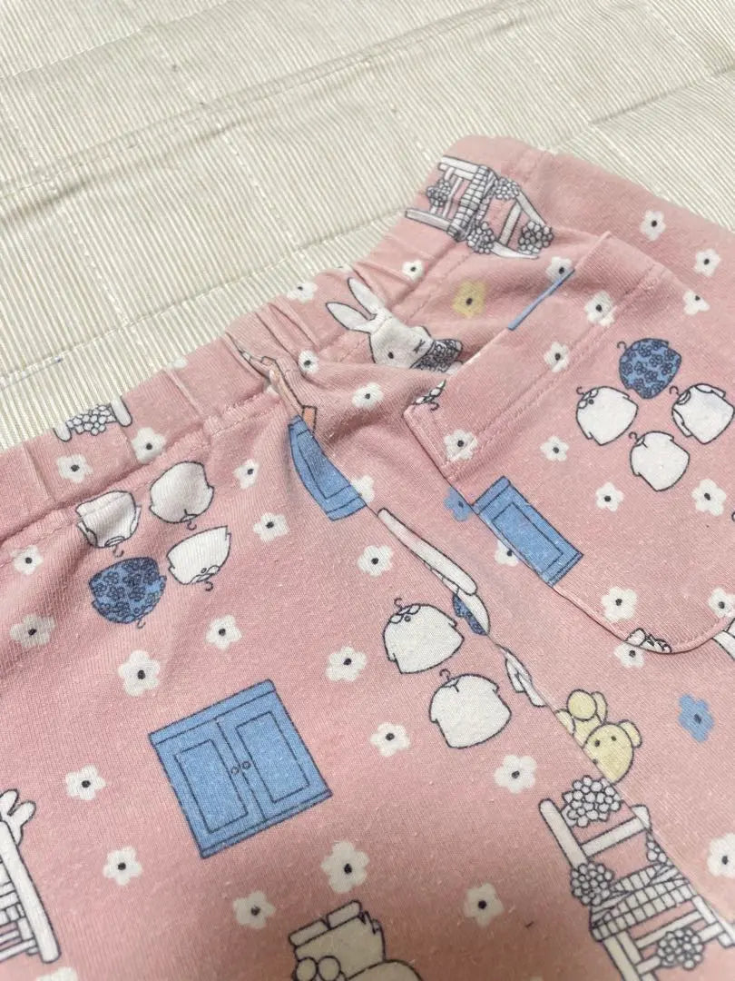 UNIQLO Miffy pattern bottoms 90