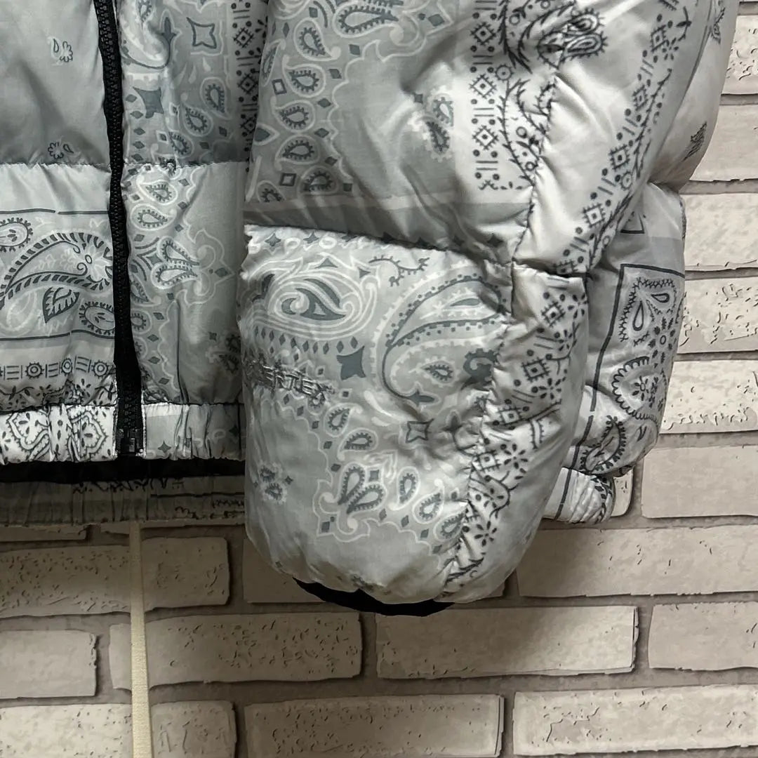 [Rare] thisisneverthat☆bandana pattern down jacket L gray