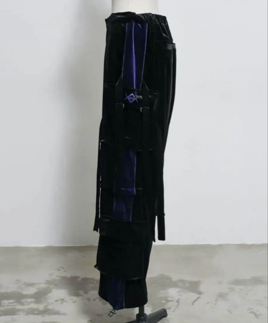 REFLEM 2WAY Wide Velour Cargo Pants Black Purple