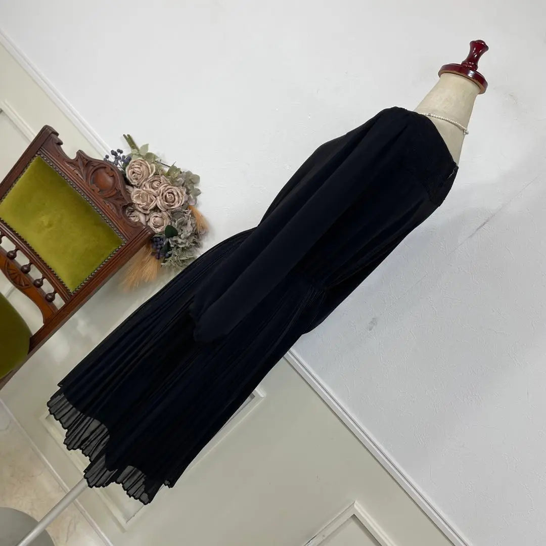 60 Good condition anysis black pleated formal dress