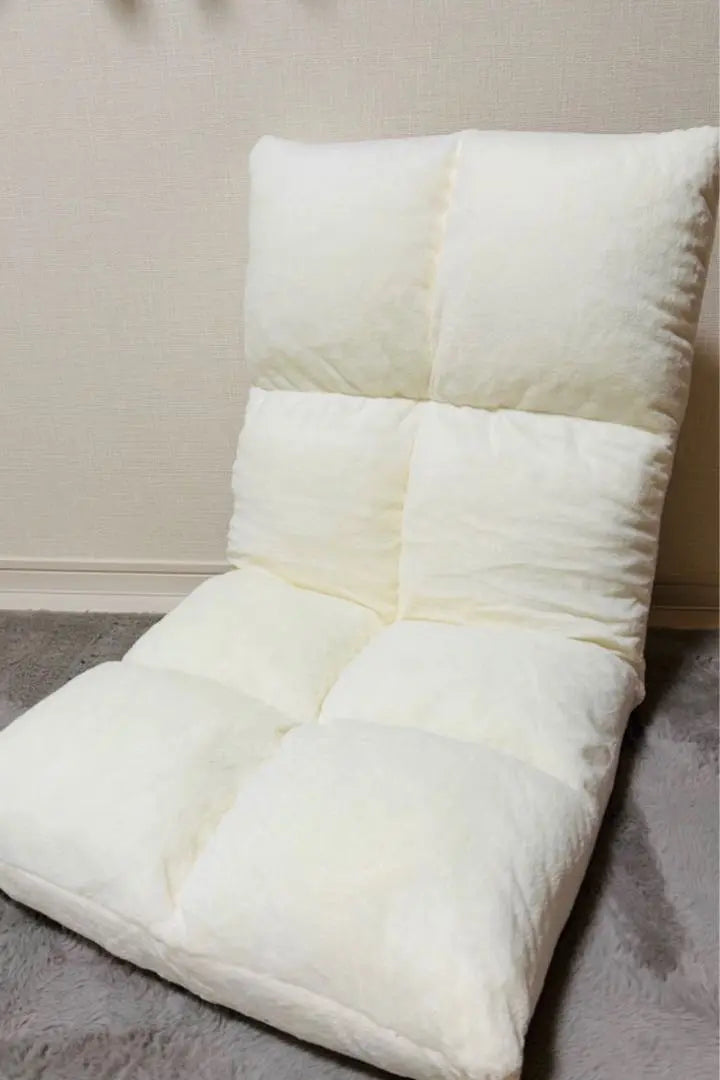 Chair, fluffy, reclining, 1-seater, white