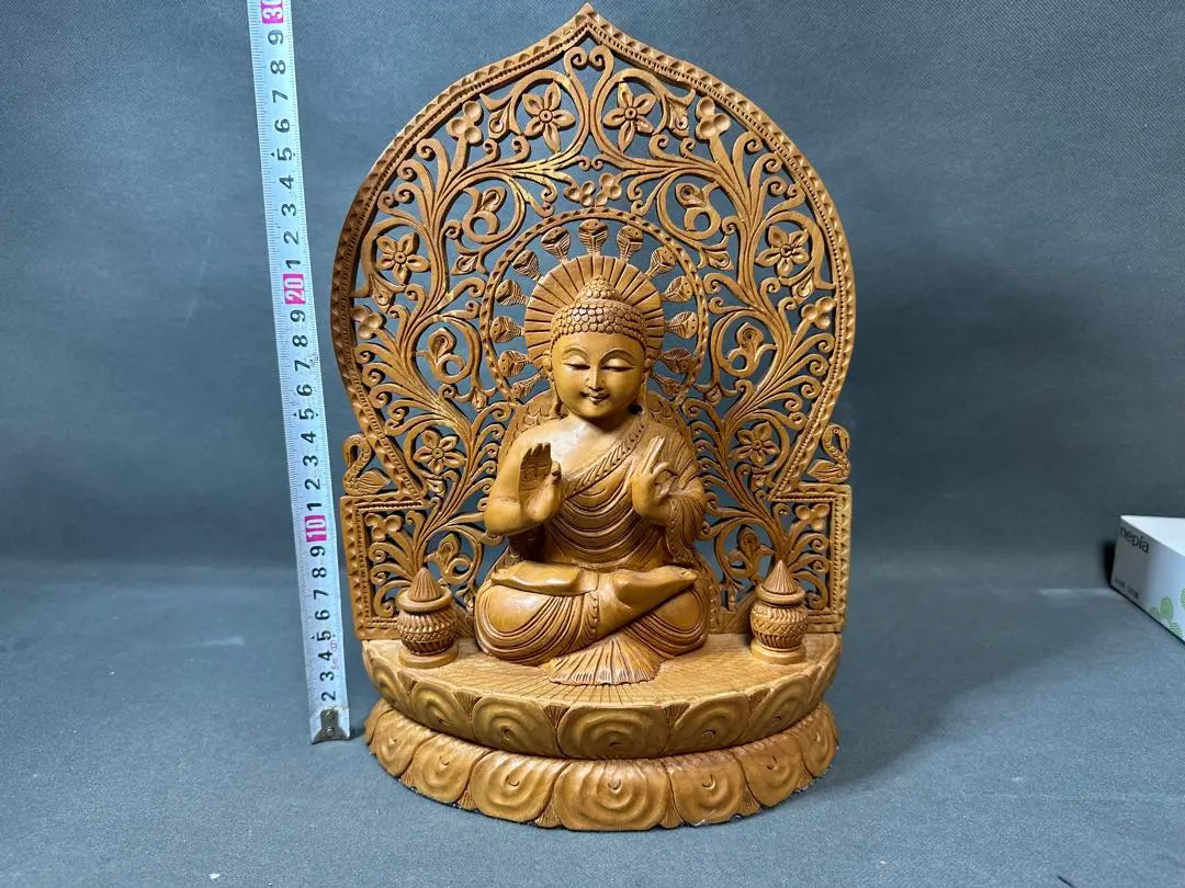 Sandalwood engraved Kannon Buddhist Buddhist art statue Antiques Wooden Buddhist Buddhist Buddhists