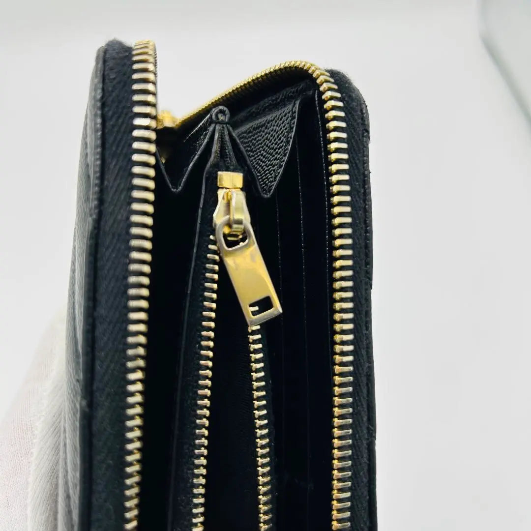 Beautiful Saint Laurent Long Wallet V-stitched Caviar Skin Round Zipper Black