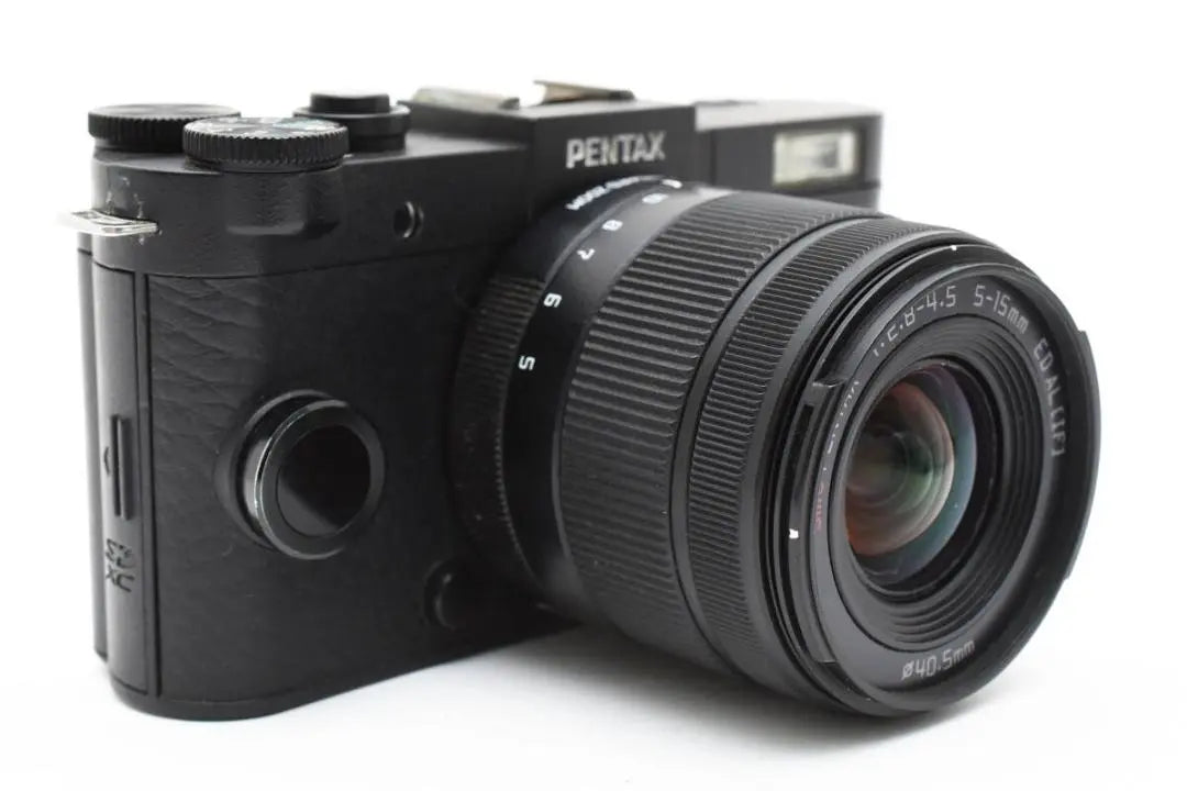 PENTAX Q-S1 negra y SMC 5-15 mm f/2,8-4,5