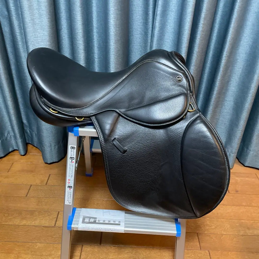 General saddle Harrison Brown Horse riding saddle