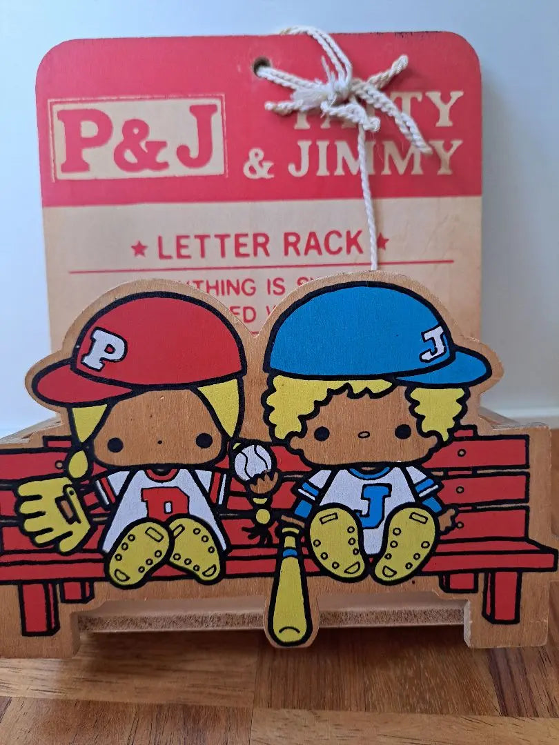 Patty & Jimmy Letter Holder Wood