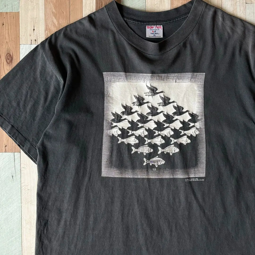 [XL] Camiseta estampada de cielo y agua de MCEscher de los años 90 en color negro. Artículos de la época.