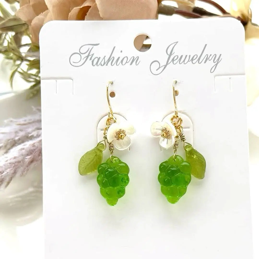 NO.511 Re-resale☆Czech Beads Muscat x Flower/Earrings/Earrings/Leaf