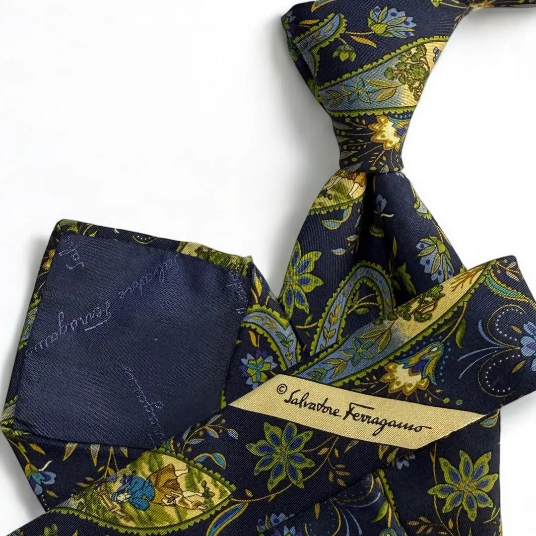 [Limited] Salvatore Ferragamo High-brand Silk Tie Flower Italy Navy