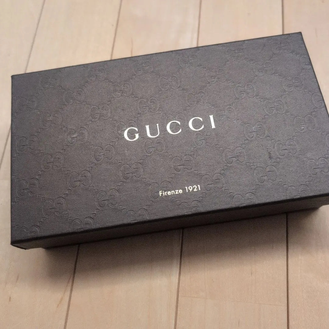 Box included GUCCI Shima Mayfair Long serial number available AS3066