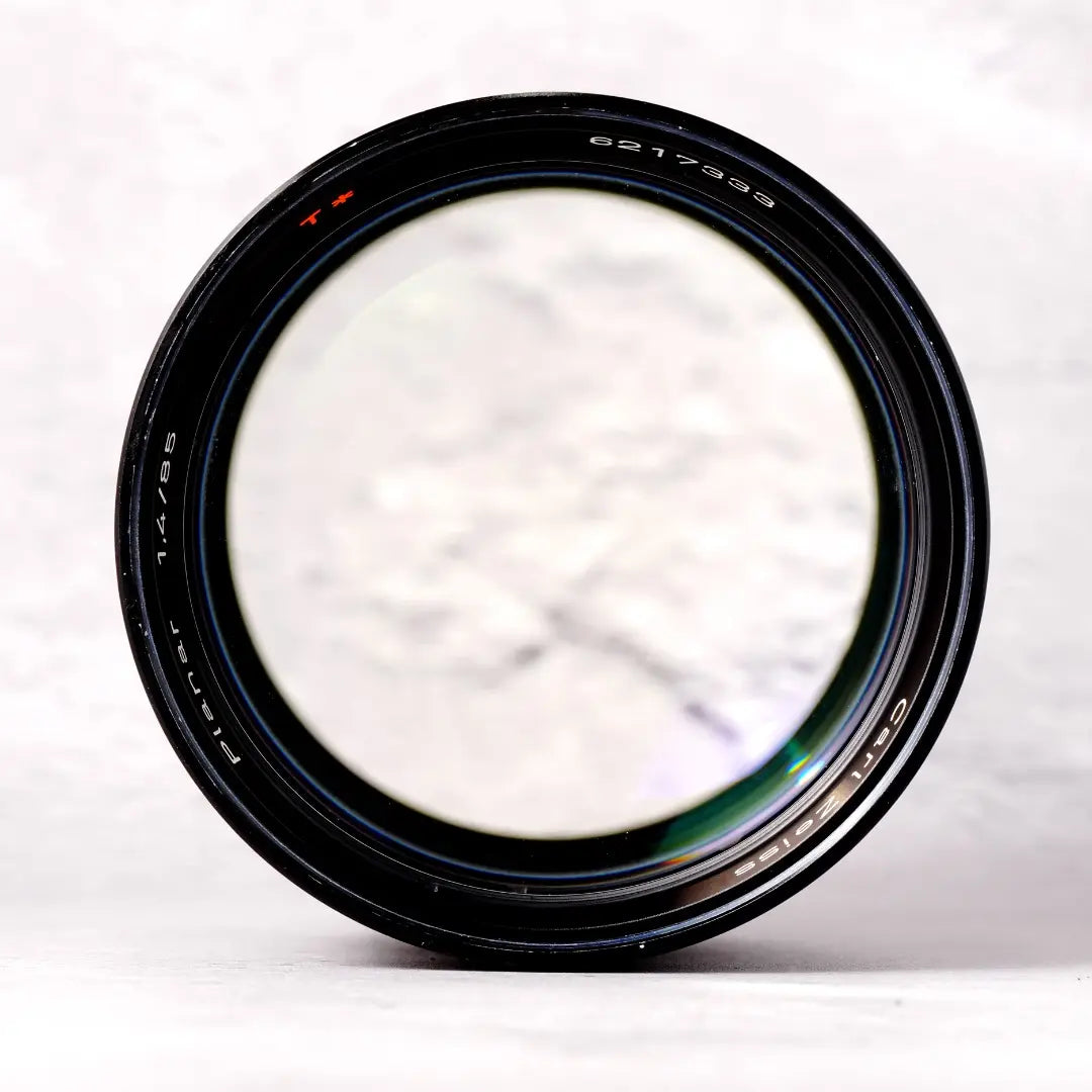 [Belleza] Operación ◎ CARL ZEISS PLANAR 85mm F1.4 AEG | 【美品】動作◎ Carl Zeiss Planar 85mm F1.4 AEG