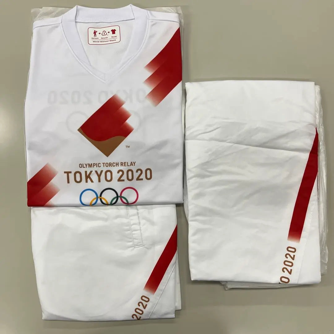 Tokyo 2020 Olympics Torch Runner Uniform S Size Complete Set