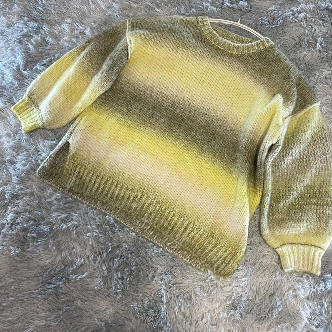 ✨Good condition✨ LOWRYS FARM Gradient knit Yellow L