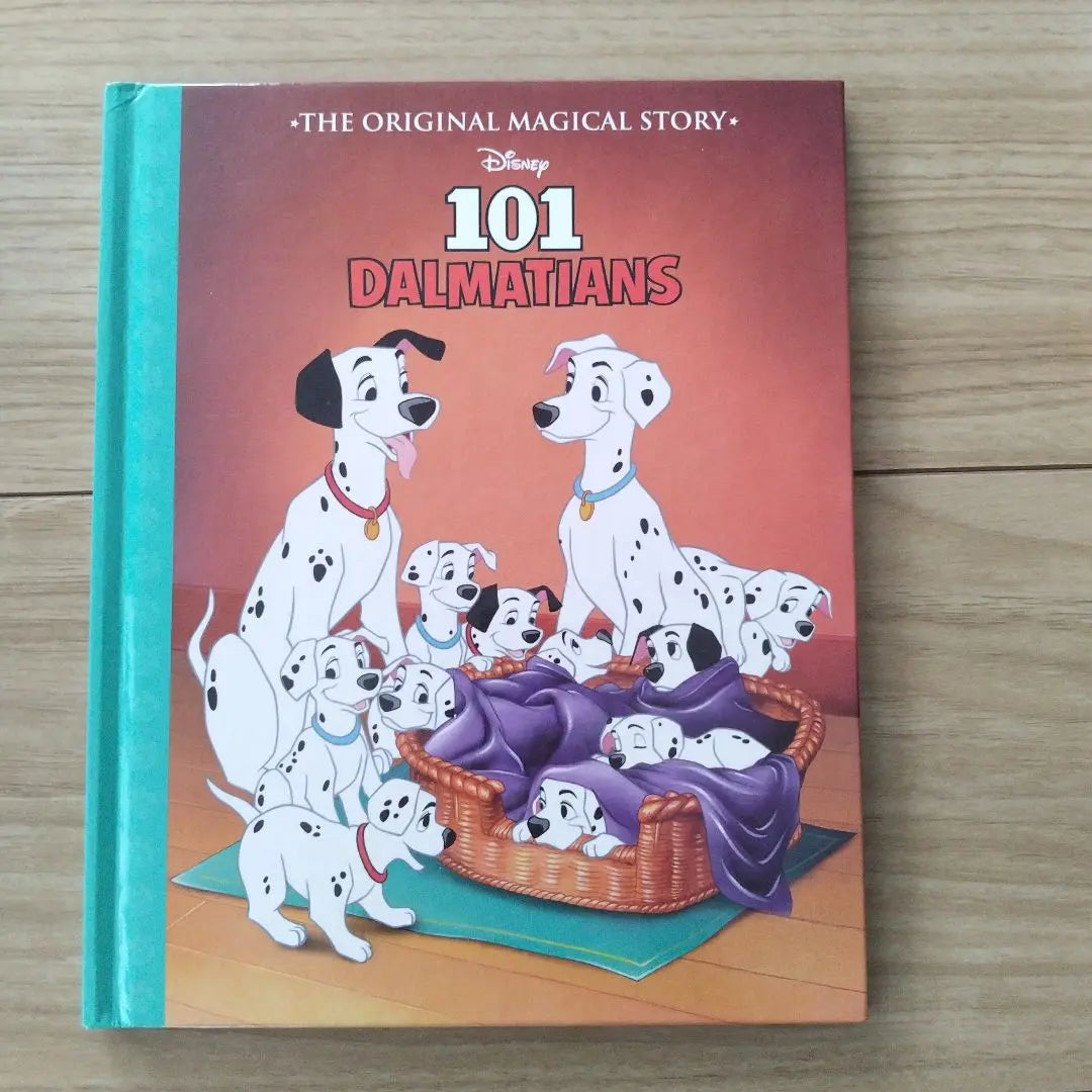 Libro ilustrado en inglés, juego de 2 libros, 101 Dálmatas, el rey león | 英語 絵本 ２冊セット 101 Dálmatas El Rey León