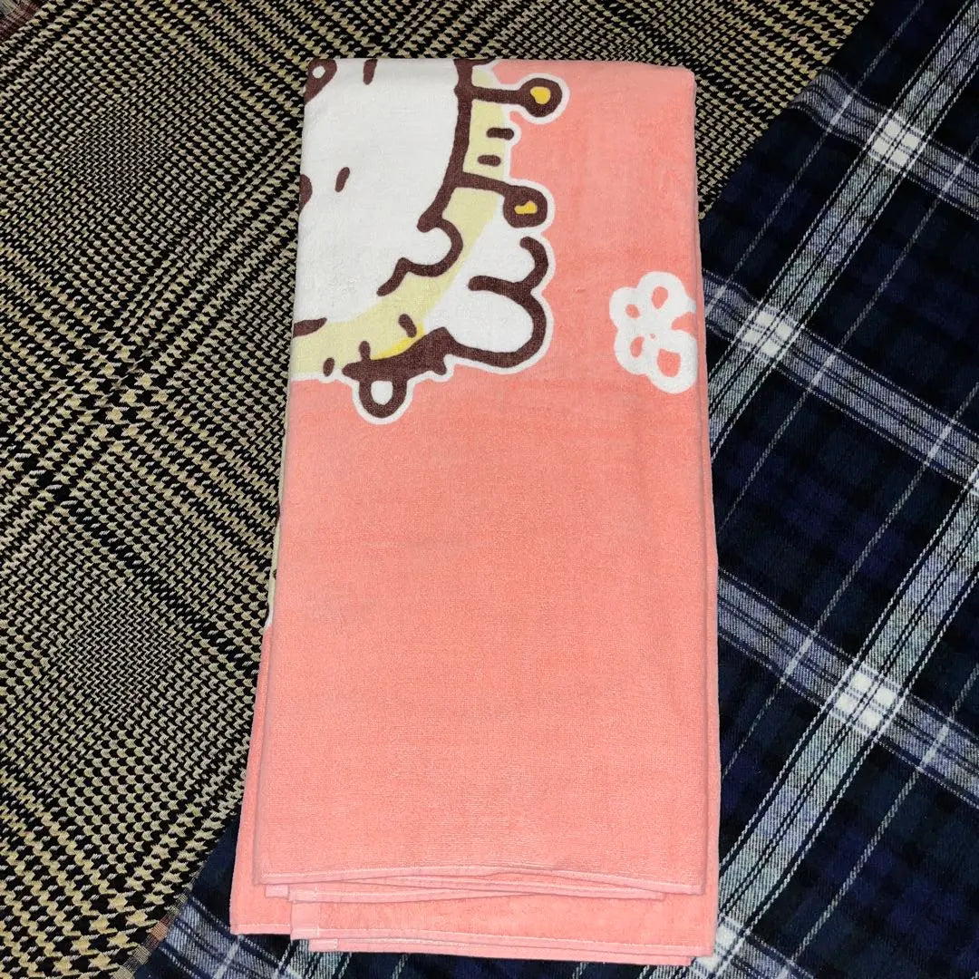 Price reduced - Chiikawa Towel blanket Shimamura Brand new unused honeybee