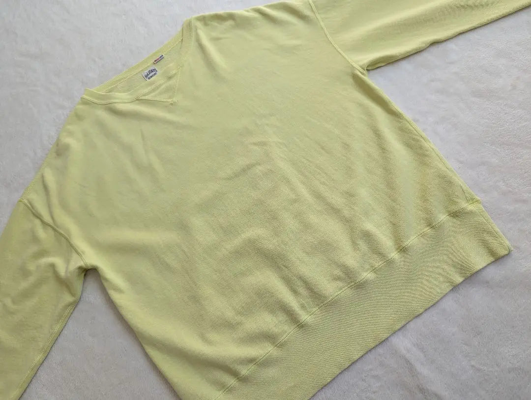 HOLIDAYS COMFORT VINTAGE Kakou Logo Sweatshirt Lime