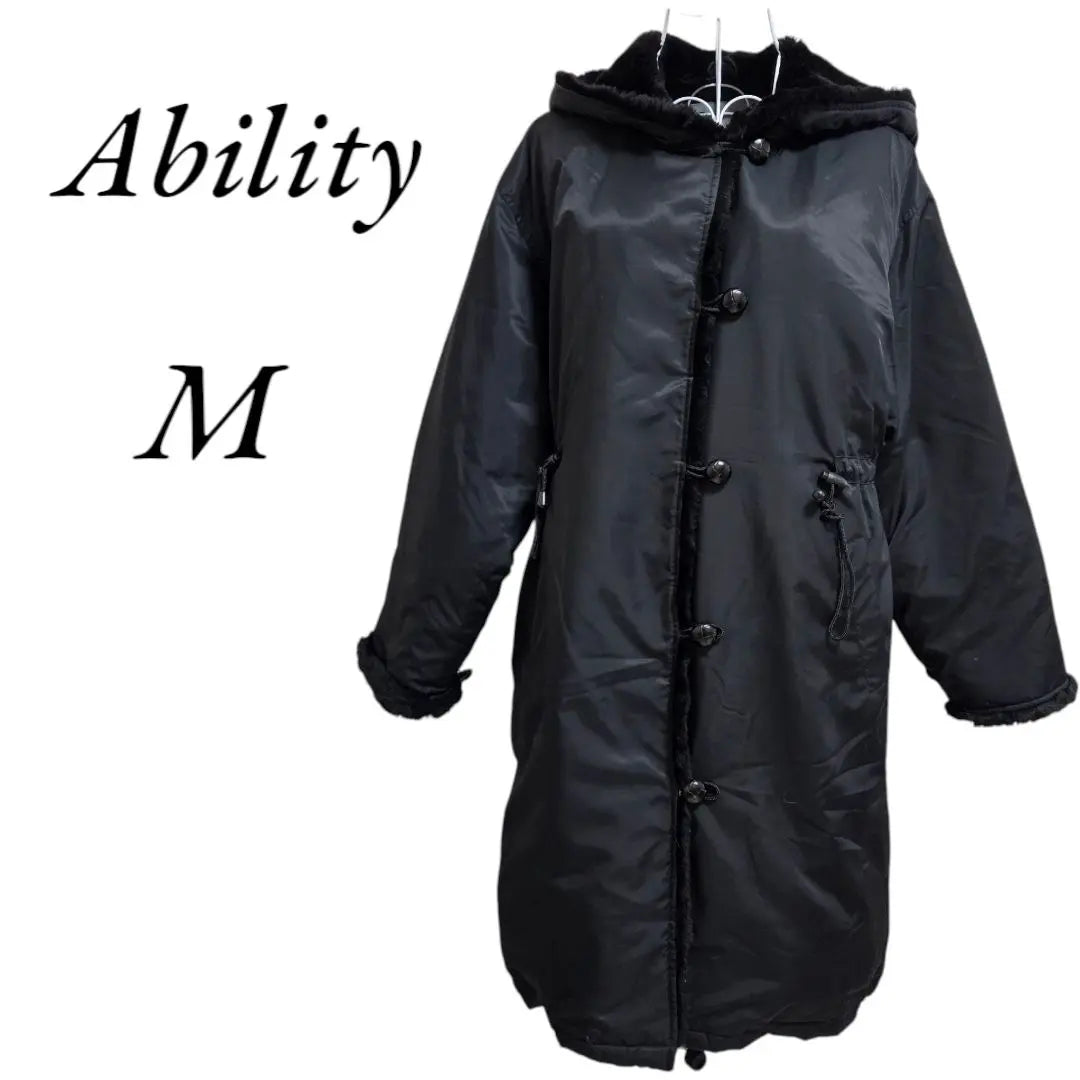 Abrigo de plumas Ability chaqueta larga con capucha de plumas negro | Habilidad ダウンコート ロングジャケット フェザー フード付き ブラック